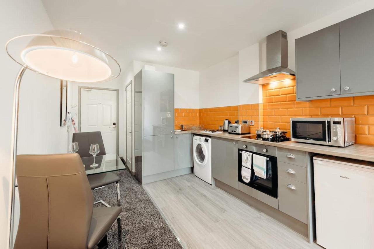 Halifax House, Studio Apartment 209 ภายนอก รูปภาพ